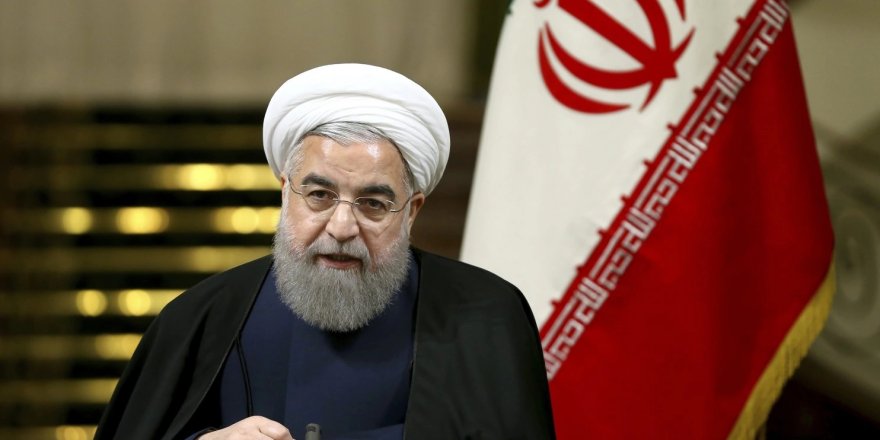 Ruhani İran adına Zelenskiy'den özür diledi