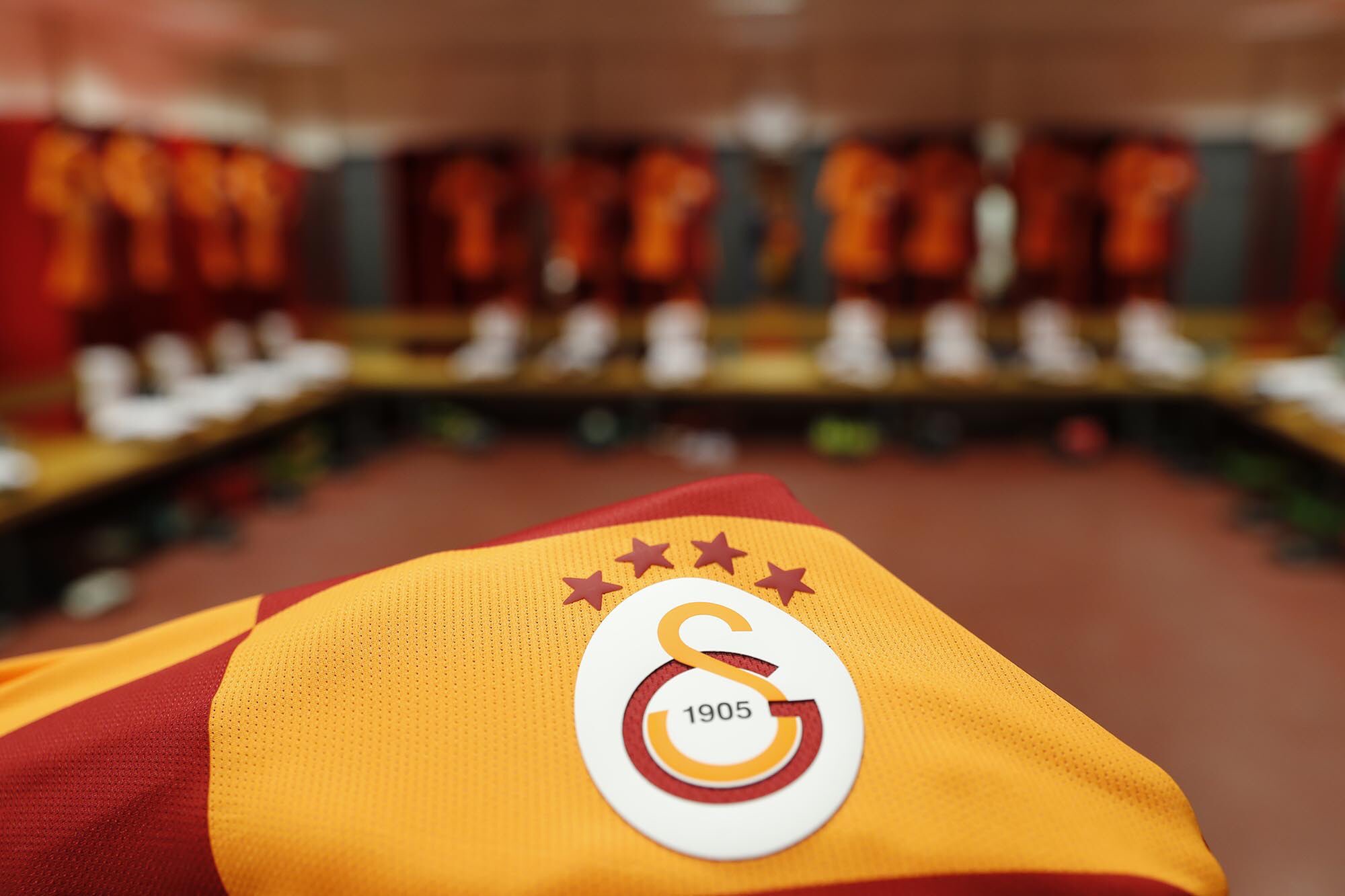 Galatasaray'a sürpriz isim