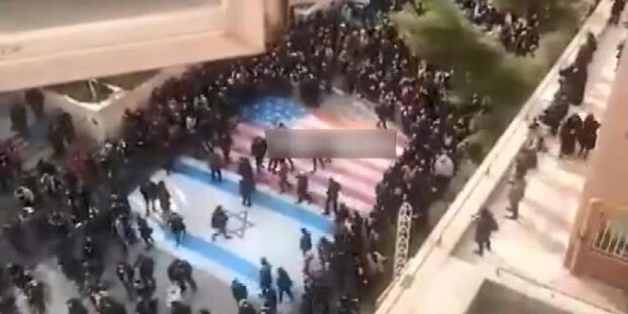 İran’daki protestolardaki  görüntülere Trump'tan ilk tepki geldi!