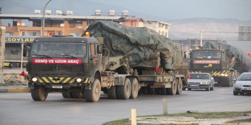 Türkiye'nin Suriye sınırına yeni tanklar sevk edildi