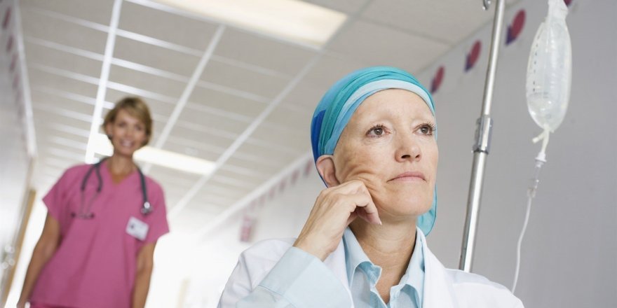 Uzmanından mavi ışık uyarısı: Kanserin artmasına neden olabilir