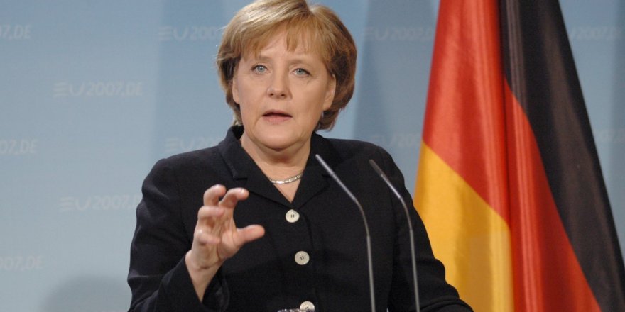 Almanya Başbakanı Merkel: Saldırıda ırkçılığa dair herşey var
