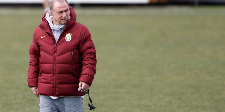 Galatasaray'da Terim, Falcao- Adem tercihini yaptı