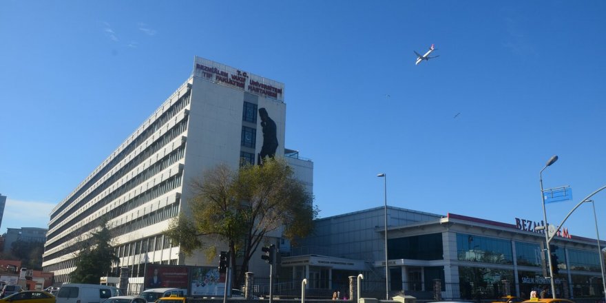 Flaş iddia: Bezmialem Vakıf Üniversitesi hastanesinde corona virüs şüphesi!