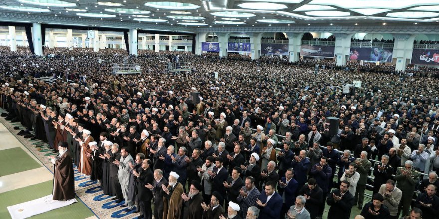 İran’da cuma namazı iptal edildi
