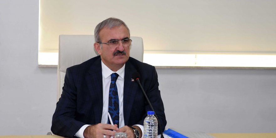 Antalya Valisi Münir Karaloğlu: "İlginç olaylar yaşanıyor"