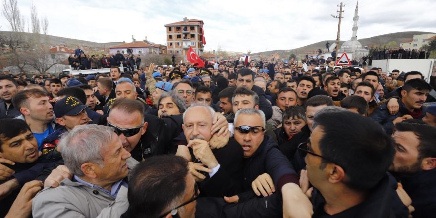CHP'li Engin Özkoç: "Suçlular elini kolunu sallayarak dolaşıyor"
