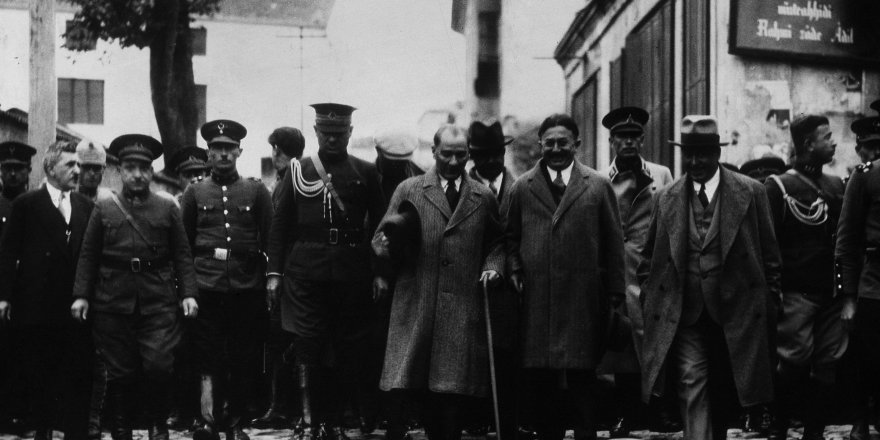 Sedat Ergin: Atatürk’e, ‘Hayır’ diyen belediye başkanı