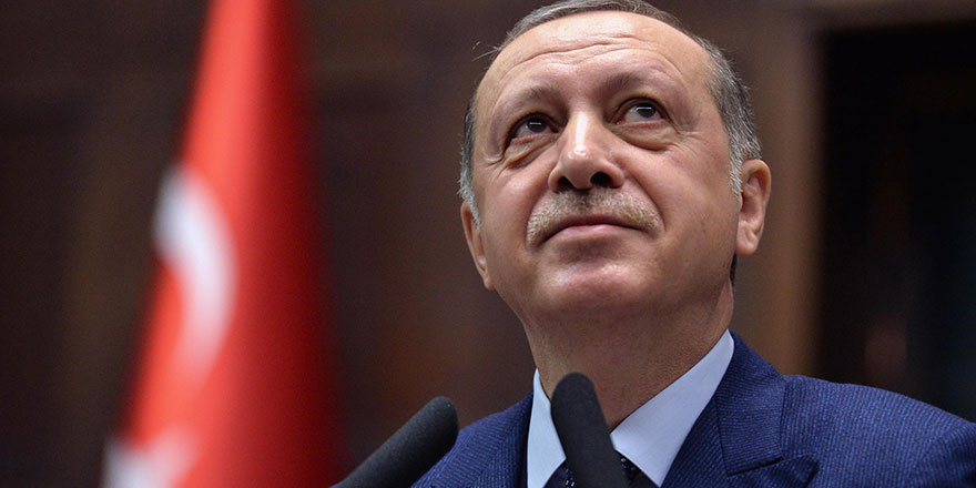 Erdoğan'dan sonra AKP'nin başına kim geçecek? İktidara yakın yazar açıkladı
