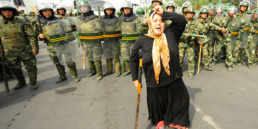İngiltere'den Uygur Türkleri açıklaması: İnsan hakları ihlallerinin olduğu açık