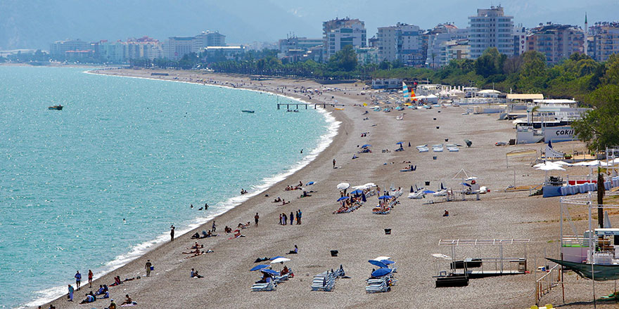 Dünyaca ünlü plajımızda 10 yılda 1 havluluk yer kaldı