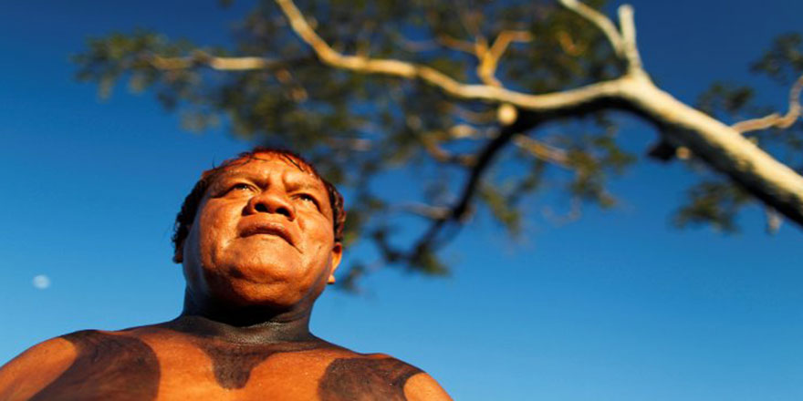 Amazon kabilesinin şefi korona virüsten öldü