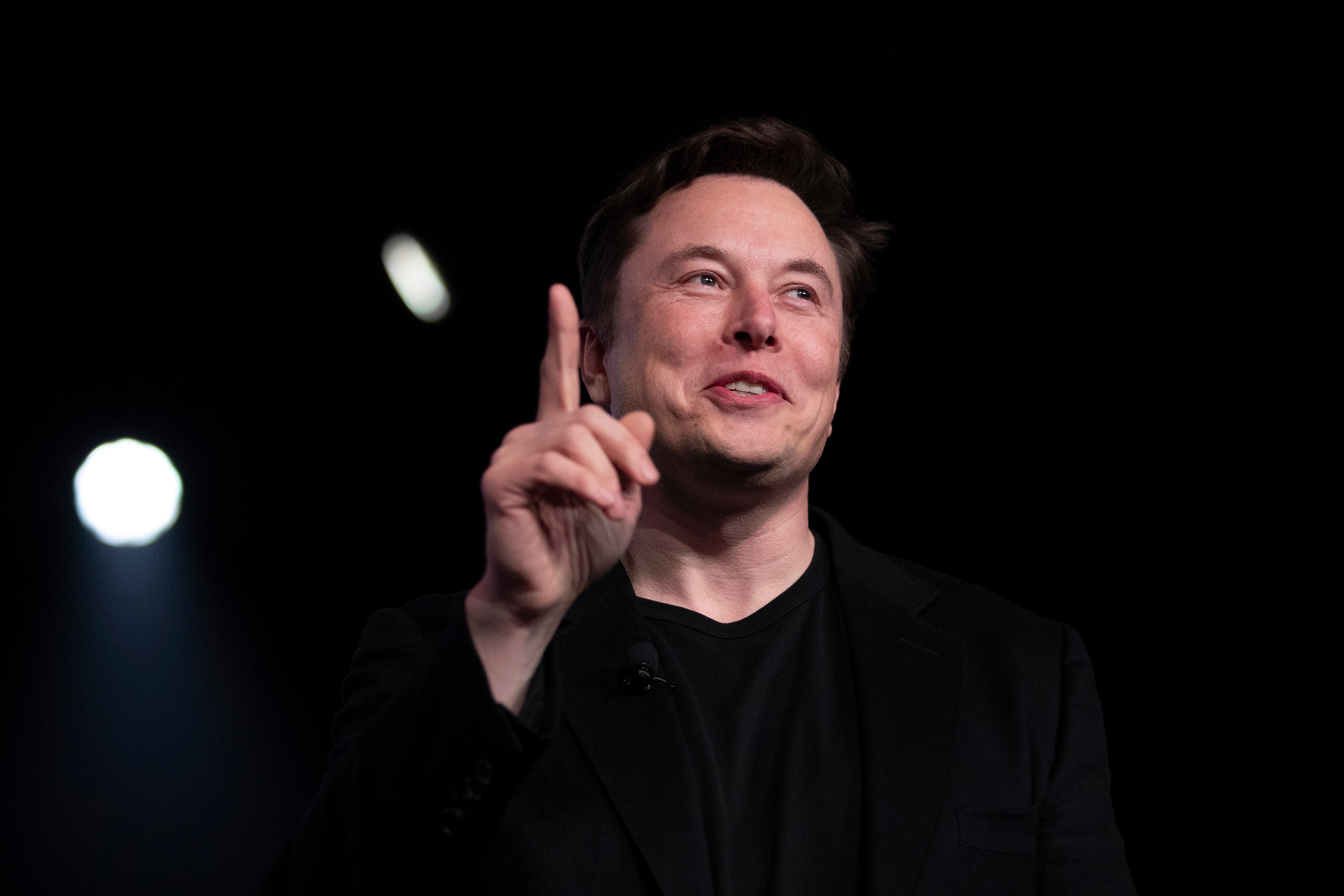 Bakan açıkladı! Elon Musk Türkiye'ye çalışacak