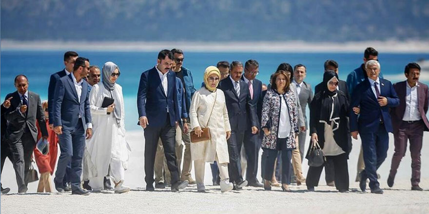 Emine Erdoğan 'mutmain' olduğu Salda Gölü'nden sonra yarın da orayı ziyaret edecek