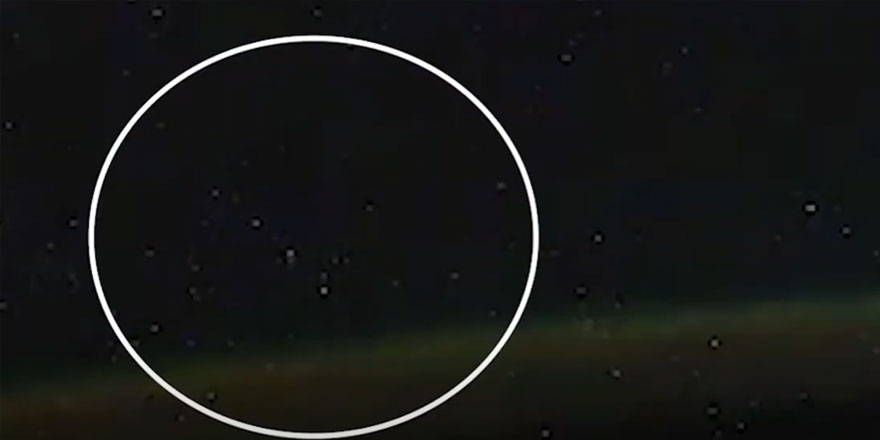 Uluslararası Uzay İstasyonu'ndan çekilen videoda 'UFO' görüldü