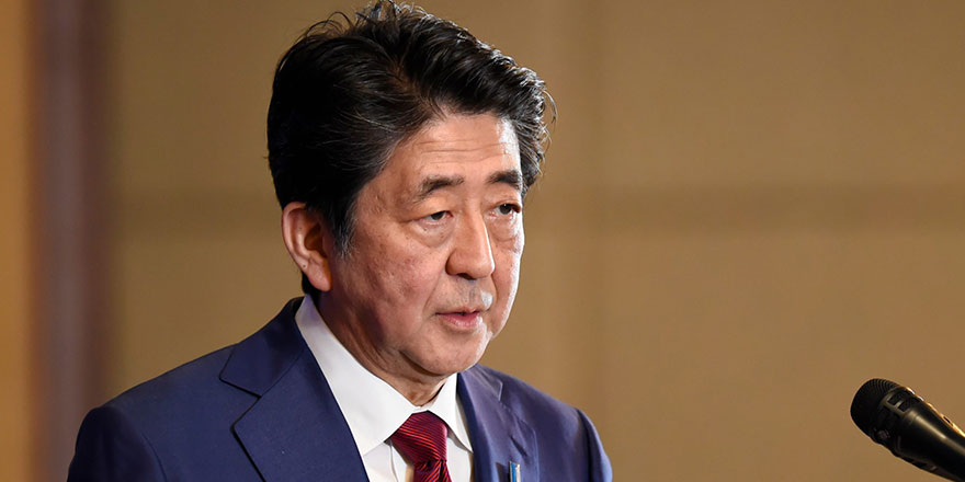 Japonya Başbakanı Shinzo Abe istifa etti.