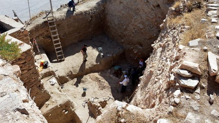 Kalehöyük'te 800 yıllık Ahi ocakları bulundu