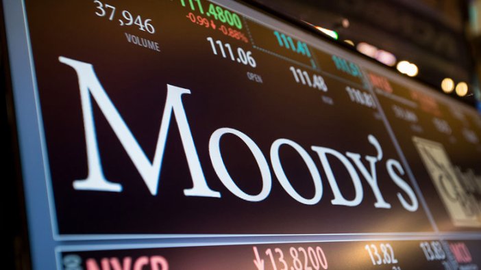 Moody's'ten Türkiye'ye uyarı! 'Sert devalüasyon'