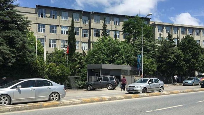 Marmara Üniversitesi’nde skandal hata!