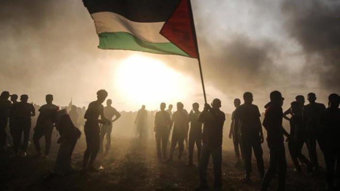 Filistinliler gösteri için Gazze sınırında toplanıyor