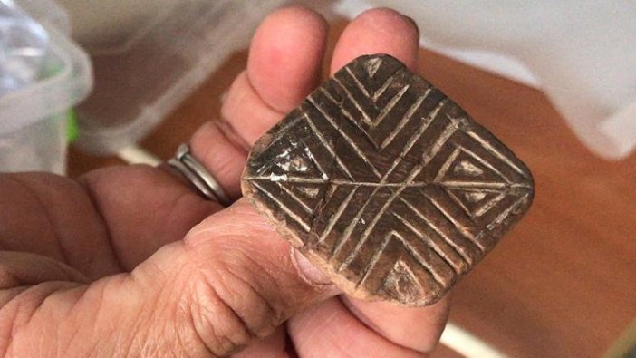 Mersin'de 9 bin yıllık mühür bulundu