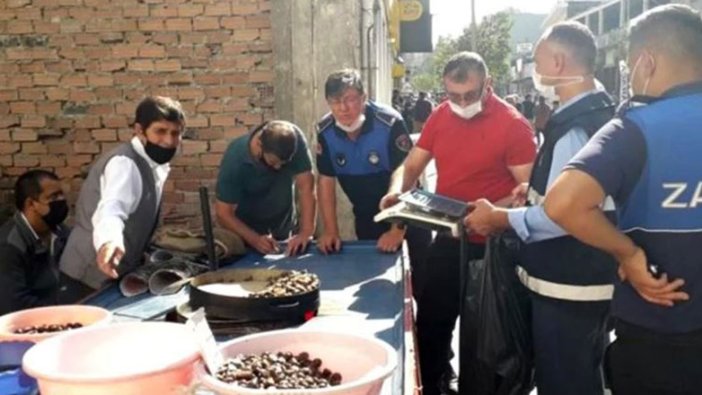 Samsun Büyükşehir Belediyesi halk pazarında kurulan tartı aletlerini denetledi