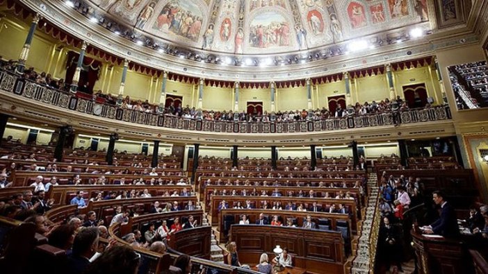 İspanya meclisi, hükümeti düşürme önergesini oyladı