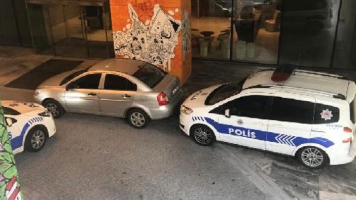 İstanbul'un göbeğinde silahlı saldırı: 3 yaralı