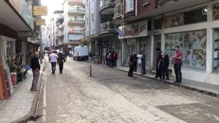 Deprem sonrası Aydın'da vatandaşlar sokaklara döküldü!