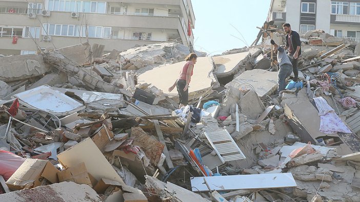 AFAD, İzmir depreminde ölenlerin sayısı 6'ya yükseldi