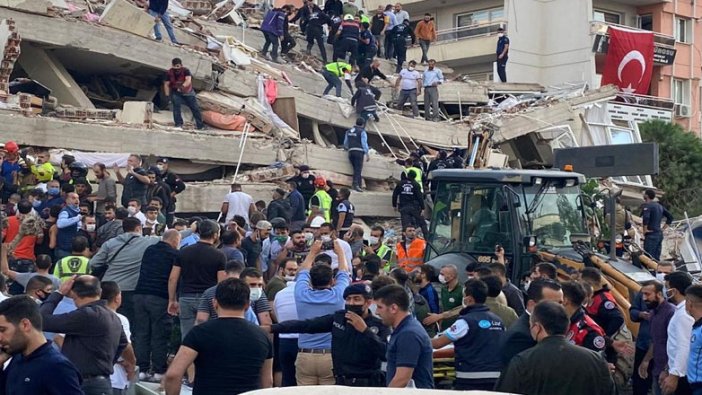 İzmir depremide can kaybı 12'ye yükseldi