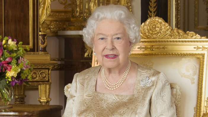 İngiltere’de Kraliçesi Elizabeth 68 yıllık tahtını bırakıyor mu?