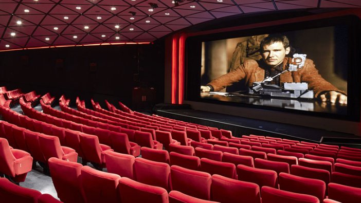 Tiyatro ve sinema salonları için yeni korona kararı