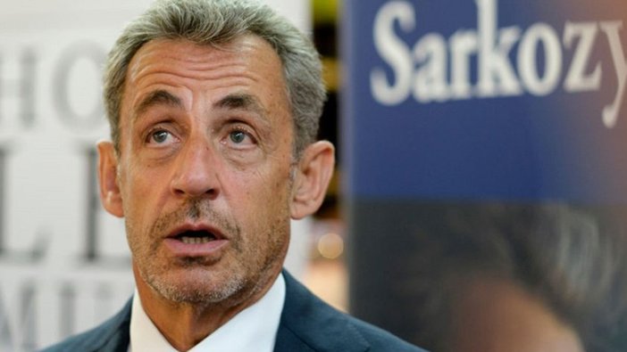 Nicolas Sarkozy'nin yolsuzluk davası ertelendi