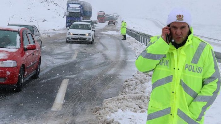 Doğu Anadolu'da 660 köy yolu ulaşıma kapandı