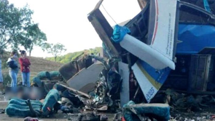 Brezilya'da trafik kazasında 37 kişi öldü