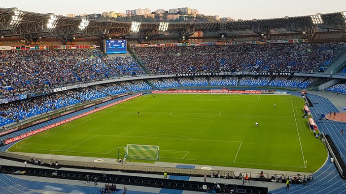 Napoli, stadının adını Diego Armando Maradona olarak değiştireceğini açıkladı