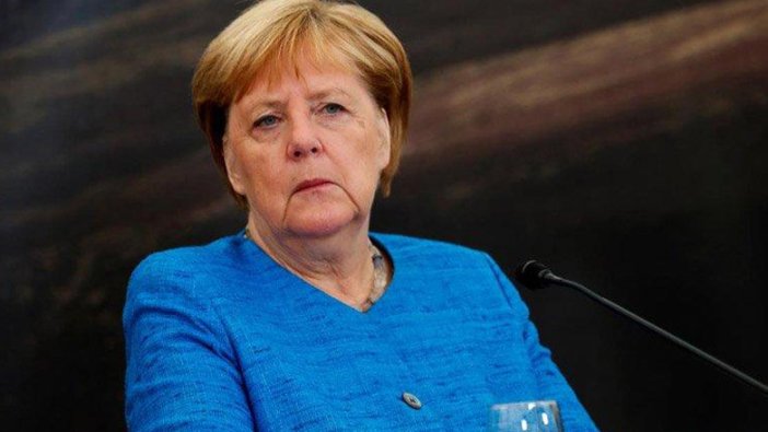 Merkel'den Oruç Reis açıklaması: Türk limanına dönmesi zirve öncesi iyi bir işaret