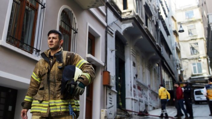 Beyoğlu'ndaki yangın soruşturmasında 1 yeni gözaltı
