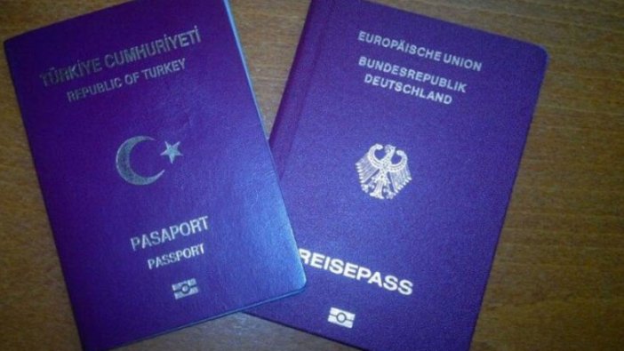 Türk vatandaşlarının Alman pasaportuna el konuldu