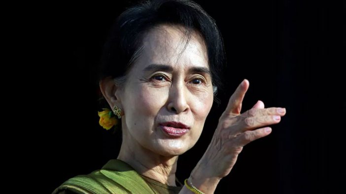 Myanmar'da Suu Çii'ye rüşvet suçlaması