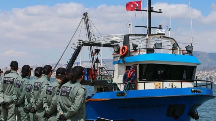'Birlik Operasyonu'nun yapıldığı balıkçı teknesi İzmir'e getirildi
