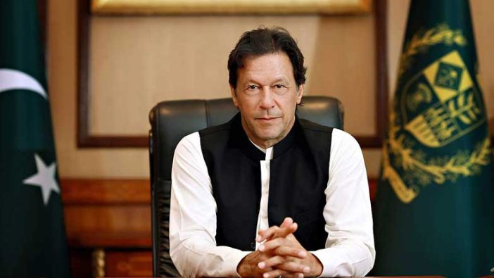 Pakistan Başbakanı İmran Han'dan skandal tecavüz açıklaması