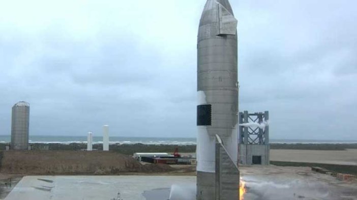 SpaceX'in Starship uzay mekiği ilk kez patlama yaşanmadan iniş yaptı