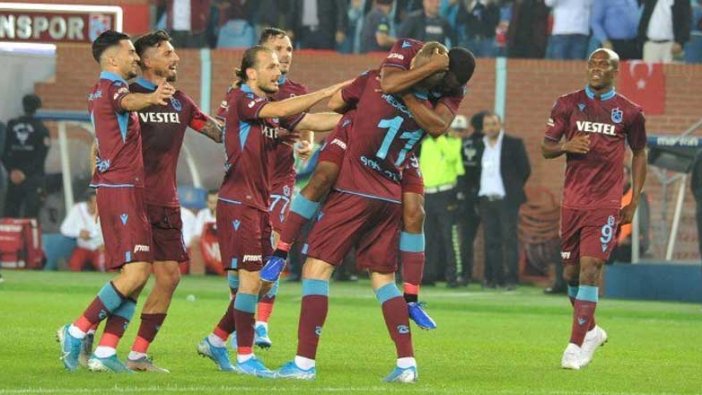 Trabzonspor'da 5 futbolcu ile yollar ayrıldı