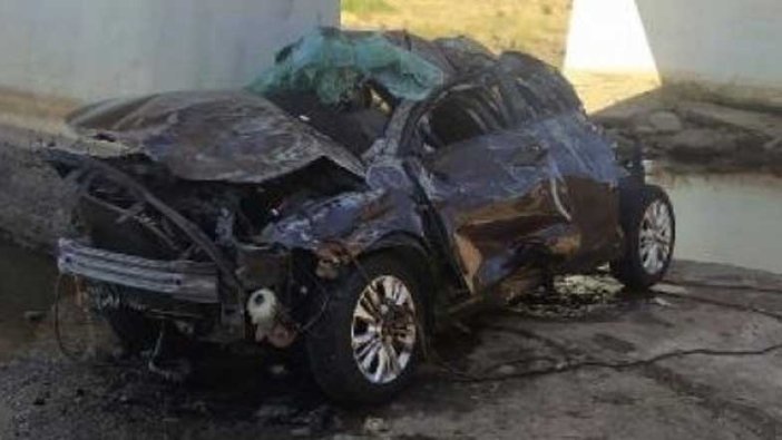 Şanlıurfa'da feci kaza! Köprüden düşen otomobildeki 5 kişi öldü