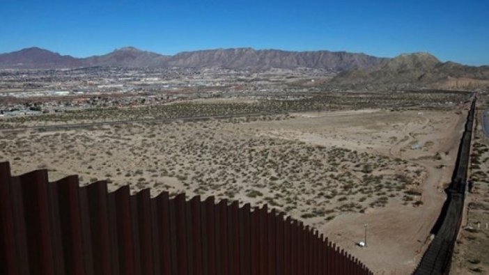 ABD, Meksika duvarı için fon kullanacak