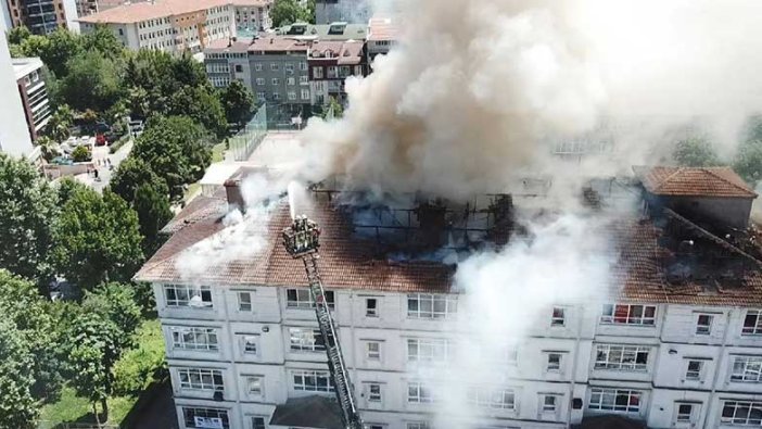 İstanbul'da okul yangını!