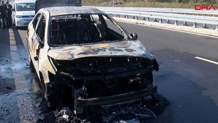 Maltepe'de otomobil alev alev yandı