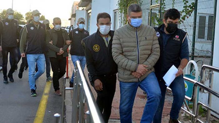 Adana ve Bingöl'de FETÖ operasyonu! 8 gözaltı